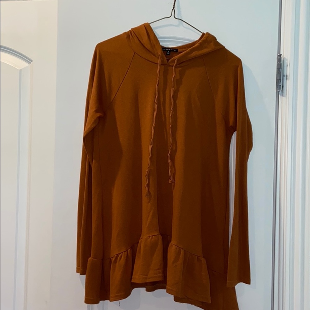 boutique long sleeve with hood